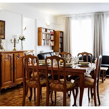 Classic Retro Vibe 15 Min From Paris Apartment *